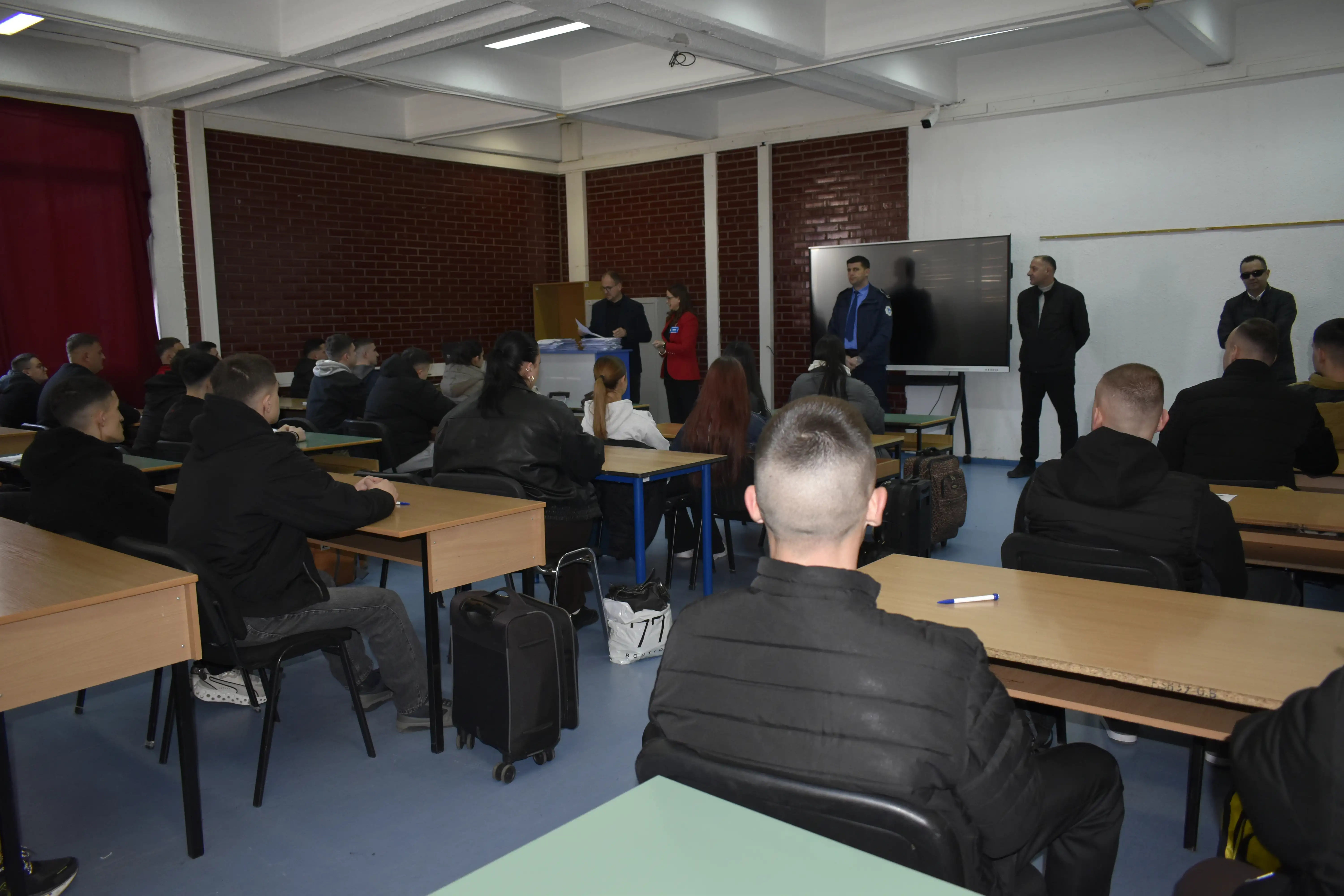 Në Akademinë e Kosovës për Siguri Publike filloi trajnimi i gjeneratës së 46-të të kadetëve të Shërbimit Korrektues të Kosovës